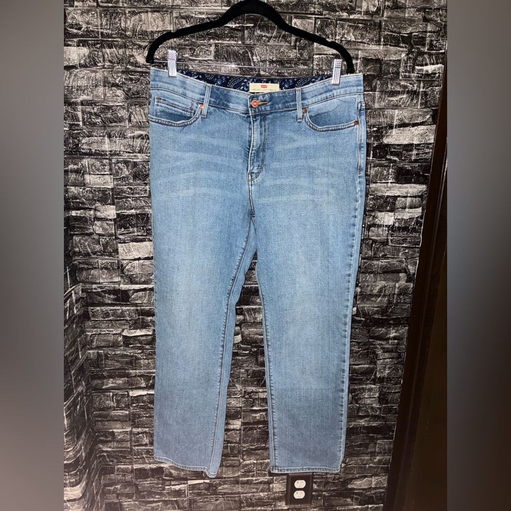 Levi's Light Blue 525 Jeans